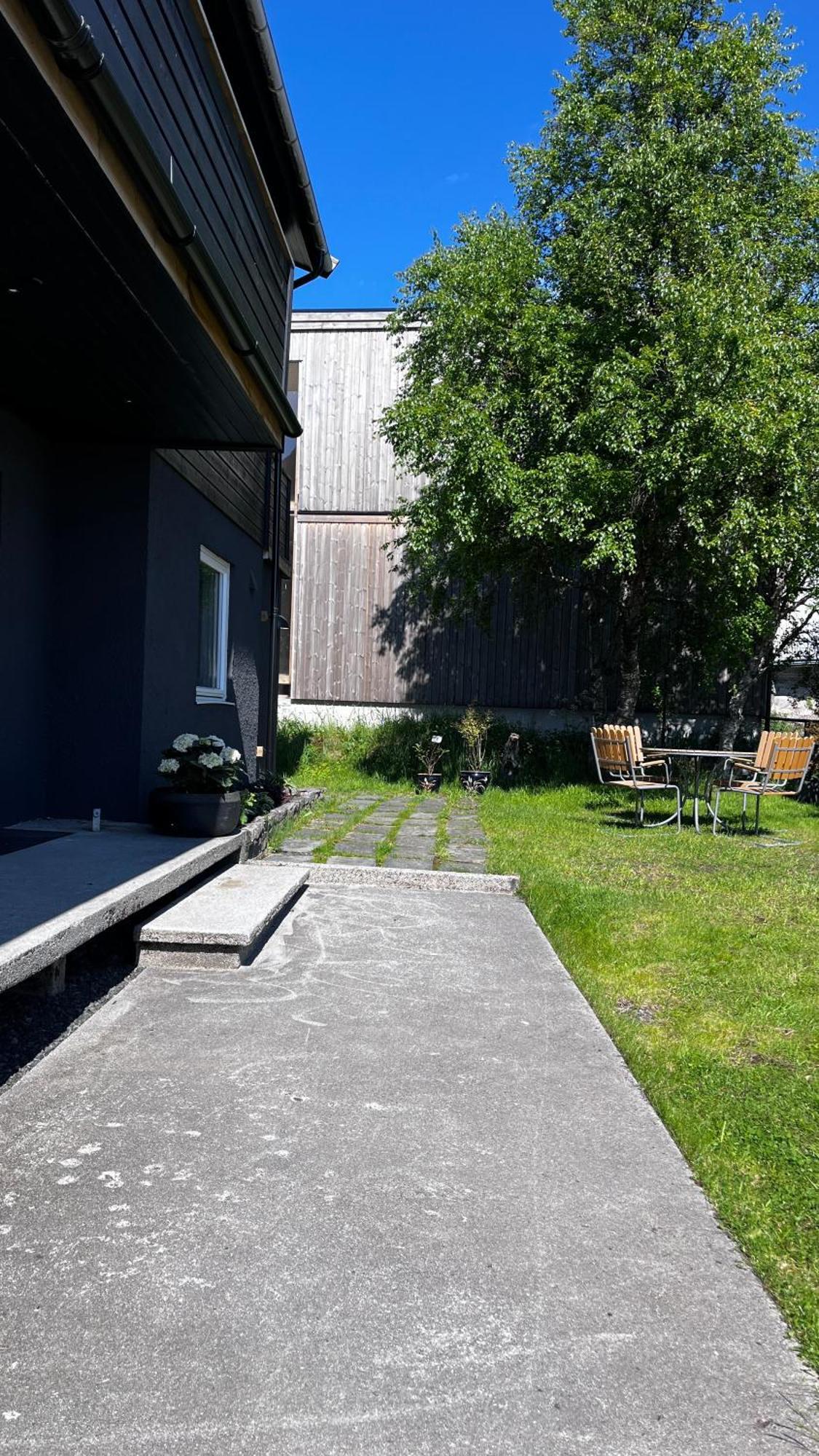 Stroken Liten Leilighet I Svolvaer. ภายนอก รูปภาพ